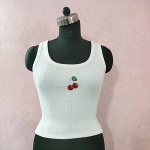 Top sin mangas de algodón acanalado con parche de cuentas de cereza y bordado para mujer, chaleco de verano blanco, ropa casual hecha a mano, corte ajustado para dama - Product Image 1