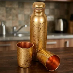Bouteille en cuivre pur, bouteille en cuivre faite à la main, bouteille en cuivre gravée, bouteille en cuivre martelé, ustensiles de cuisine en cuivre, ensemble cadeau en cuivre - Product Image 1