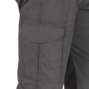 Pantalones cortos cargo lisos con múltiples bolsillos y logotipo de impresión personalizado para hombre, pantalones cortos transpirables informales de verano para hombre con logotipo personalizado - Product Image 4