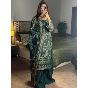 ชุดสาหรี่กะมีซงานแต่งงานดีไซน์ใหม่ พร้อมผ้าคลุมไหล่แฟนซี งานปักประณีต ผ้าฟอกเกรนเกตเนื้อหนา แห้งเร็ว สไตล์ทันสมัย - Product Image 1