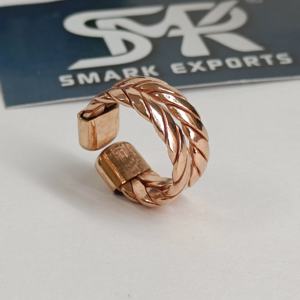 Bague de thérapie magnétique artisanale en cuivre pur, bijou artisanal réglable, moderne, traditionnel, antique, léger pour homme - Product Image 4