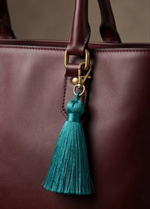 หมอนกำมะหยี่ทรงกลมพร้อมพู่สีเขียวอมฟ้า หมอนอิงตกแต่งสำหรับห้องนั่งเล่น สไตล์ร่วมสมัย ของตกแต่งบ้านภายใน - Product Image 2