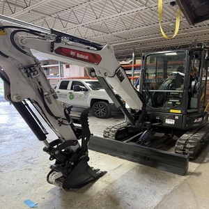 Prix de gros, qualité supérieure, mini-excavatrice sur chenilles hydraulique Bobcat E35 d'occasion, faible nombre d'heures, moteur et pompe haute performance, à vendre - Product Image 6