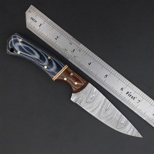 Cuchillo Utilitario de Hoja Fija de Acero de Damasco con Funda de Cuero, Mango Completo de G10 y Madera para Caza y Camping - Product Image 3