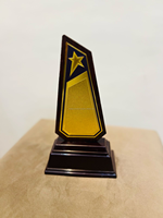 Elegante Trofeo de Madera Personalizable, Duradero y de Alta Calidad, Grabado en Oro, Impresión Tipográfica, Logotipo Personalizado para Empresas