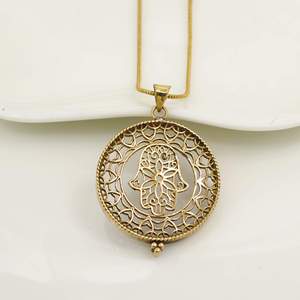 Pendentif main de Hamsa plaqué or, design religieux islamique, en alliage de zinc, bijou unisexe tendance - Product Image 4