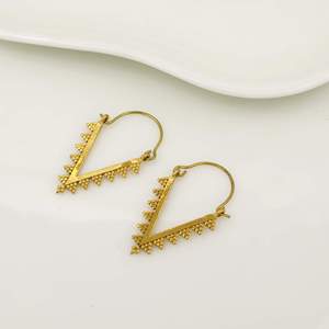 Boucles d'oreilles géométriques en laiton plaqué or, style bohème, cadeau unisexe, bijoux de mode - Product Image 3