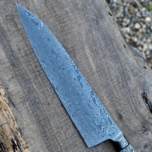 Cuchillo de Chef de Acero de Damasco de 13 Pulgadas Hecho a Mano por Ahmad Fabric con Funda de Cuero y Mango Hermoso Personalizable - Product Image 5