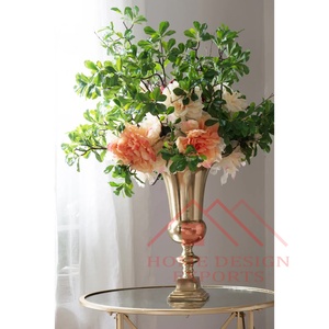 Accueil Hôtels et restaurants Vase à fleurs en métal antique doré pour la décoration de jardin Urnes de sol de mariage Planteur - Product Image 4