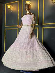 Lehenga choli best-seller avec de riches broderies de mariée et une touche légère de style chartreuse pour les fêtes et les occasions spéciales - Product Image 3