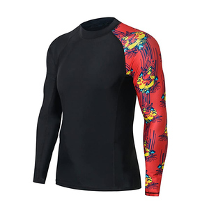 เสื้อยืด MMA/Grappling สำหรับผู้ชาย ราคาขายส่ง พิมพ์ลายดิจิทัล ผ้าสเตรช น้ำหนักเบา โลโก้ด้านหน้า เสื้อรัดกล้ามสำหรับศิลปะการต่อสู้สำหรับผู้ชาย - Product Image 3