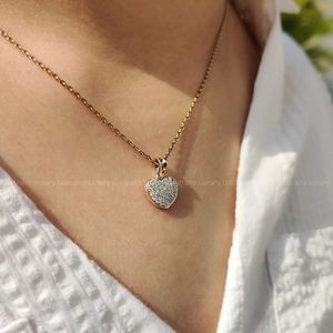Pendentif Cœur en Or Intemporel avec Diamant Rond Brillant, Collier Charme de Joaillerie Fine pour Femme, Cadeau Romantique Personnalisé - Product Image 2