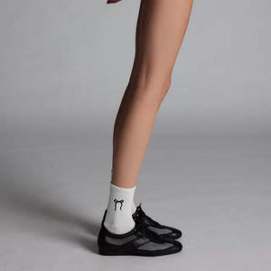 Chaussettes brodées mignonnes respirantes style coréen esthétique avec nœud, en coton écologique, compression pour femme, ODM - Product Image 5