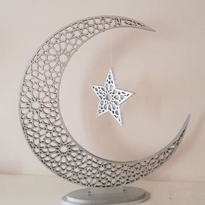 Minaret en métal au design lunaire avec finition noire, décoration de table pour Ramadan, couleur/taille/logo personnalisables, disponible chez White Royals - Product Image 4