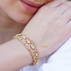 สร้อยข้อมือเพชรเลี้ยงแบบถักลายทองคำ 14K/18K ดีไซน์คลาสสิก หรูหรา สง่างาม ของขวัญสำหรับผู้หญิง งานแต่งงาน งานเลี้ยง - Product Image 6
