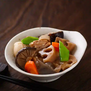 Raíz de Loto en Conserva con Champiñones, Vietnam, Lista para Comer, Comida Vegana, Calidad de Exportación - Product Image 2