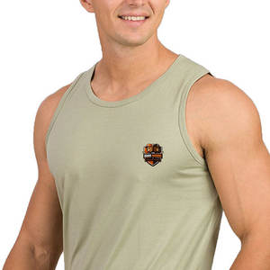 Débardeur confortable pour homme, conçu pour un usage quotidien, avec tissu respirant, coupe flexible et construction durable - Product Image 4