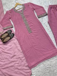 Ensemble haut et bas en Georgette de créateur avec broderie de perles à la main et dupatta rose 574 - Product Image 4