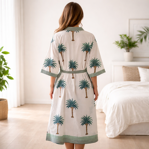 ชุดกิโมโนผ้าฝ้ายลายใบปาล์มเขตร้อนสำหรับผู้หญิง คอวี แขนยาว แต่งขอบตัดสี มีกระเป๋า 2 ช่อง ชุดนอนลายพฤกษศาสตร์ - Product Image 4