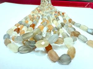มูนสโตนหลายสี ทรงเหลี่ยมเจียระไนคุณภาพสูง พลอยธรรมชาติแบบเม็ดหลวม ขายส่งในราคาที่ดีที่สุด คละสี - Product Image 3