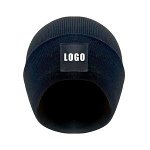 Gorro de invierno de punto clásico personalizado del fabricante a granel gorros de punto para adultos gorro negro Beanie2025 - Product Image 1
