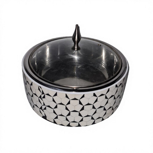 Casserole ronde en bois avec couvercle en acier inoxydable, design minimaliste pour la cuisine domestique, chauffe-plat de table - Product Image 2
