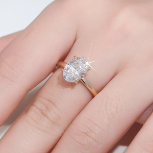 แหวนหมั้นมอยซาไนต์ทรงรี, แหวนทองคำ 14K แบบโซลิแทร์, แหวนแต่งงานเรียบหรูสำหรับผู้หญิง, แหวนสัญญาแบบเรียบง่าย - Product Image 5