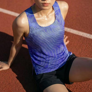 Débardeur de course personnalisé pour femme, léger, respirant, sans manches, pour marathon et entraînement - Product Image 1