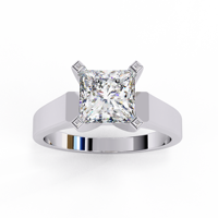 Bague solitaire en moissanite taille princesse en or massif 18 carats avec sertissage à griffes, alliance de fiançailles classique pour femme