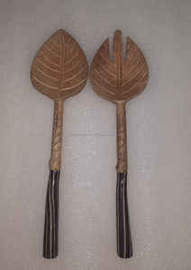 Eco-Friendly <b>Carved</b> Mango <b>Wood</b> Salad Server with Betel Leaf Shape Featuring an Enamel Handle Natural Wooden Salad <b>Tools</b> - Product Image 2