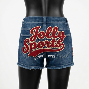 Shorts en jean stretch pour femme, 330 GSM, coton et élasthanne, bleu denim, avec patch en chenille et logo personnalisé. - Product Image 6