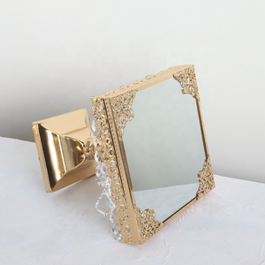 Support à gâteau élégant sur piédestal avec un design moderne, en aluminium/bois, écologique, réutilisable, passe au lave-vaisselle, pour gâteaux de mariage - Product Image 6