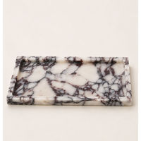 Plateau décoratif rectangulaire en métal avec bord festonné, design moderne, personnalisable pour les occasions de mariage et du Ramadan, pièce unique
