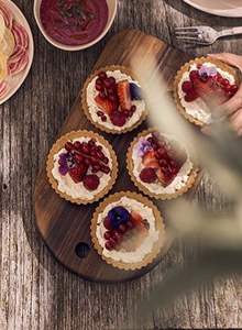 Planche à découper rectangulaire en noyer professionnelle - Non toxique, facile à nettoyer, passe au lave-vaisselle - Product Image 5