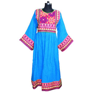 Robe afghane pour femmes, robe ethnique traditionnelle, tenue culturelle élégante à manches longues, faite à la main, pour festivals et mariages - Product Image 2