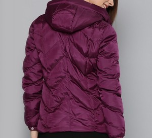 Chaqueta Acolchada con Capucha para Mujer, Color Morado, Cierre de Cremallera, Manga Larga, Abrigo de Invierno, Color Sólido, Relleno de Poliéster - Product Image 6