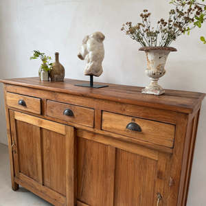 Buffet en bois massif rustique avec 3 tiroirs et portes coulissantes, meuble de rangement moderne pour salon et chambre, fait main, respectueux de l'environnement - Product Image 4