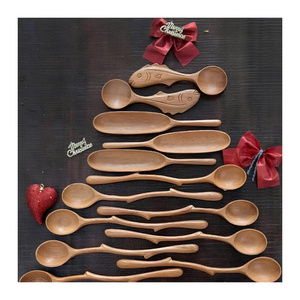 Cuchara de Madera Tallada a Mano, Regalo de Navidad, Cuchara de Madera Natural, Regalo para el Árbol de Navidad, Regalo Secreto de Papá Noel, Vietnam 99 GD - Product Image 1