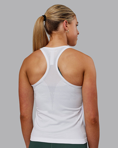 Crop top sur mesure en gros Selon la demande du client Haute qualité Taille adulte Débardeur tendance pour femme - Product Image 2