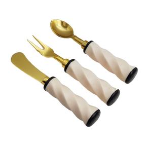 Lot de couverts en résine faits à la main pour mariage, cuillères à salade, de l'Inde, design attrayant, ensemble de couverts les plus vendus pour grossistes - Product Image 3