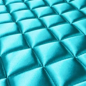 Tapis de selle matelassé rouge turquoise en polyester pour l'équitation avec garniture et sangles – Fabricant OEM : Avantage du service - Product Image 4