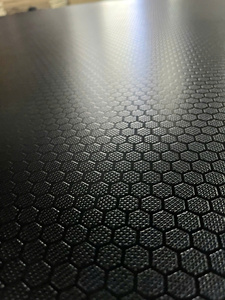 Contrachapado Fenólico de 1250x2500x18mm con Núcleo 100% Acacia/Eucalipto y Película Antideslizante para Pisos de Camiones y Automóviles - Product Image 5