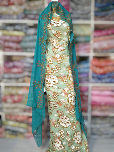 Boda de terciopelo somalí de lujo Maqbal Dirac para mujeres con diseño floral y de hojas por proveedor indio - Product Image 3