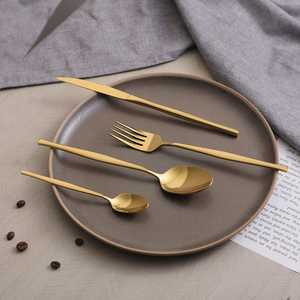 Ensemble de couverts élégants en acier inoxydable doré, couverts modernes pour la salle à manger, la cuisine, le restaurant, l'hôtel et l'usage quotidien - Product Image 4