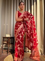Sari en soie Banarasi élégant avec tissage jacquard uni