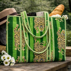 กระเป๋าโท้ทใบเล็กพิมพ์ลายบล็อกสำหรับผู้หญิง กระเป๋าถือสำหรับช้อปปิ้ง ไปเที่ยวทะเล ใช้ในชีวิตประจำวัน กระเป๋าถือแบบอินเดียดั้งเดิม สวยงาม หรูหรา - Product Image 1