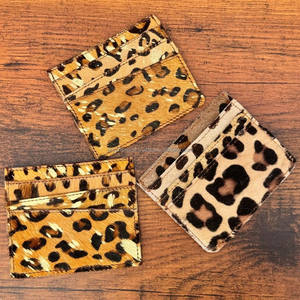 Tarjetero hecho a mano con estampado de leopardo y pelo, tarjetero de piel de vaca auténtica de primera calidad, cartera minimalista delgada para mujer - Product Image 4