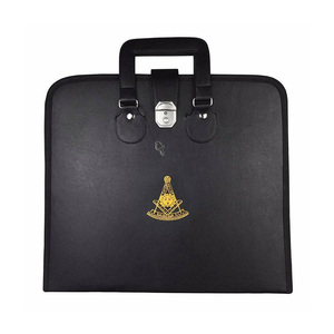 Estuche para delantal de masonería Past Master Blue Lodge, cuero PU negro, logotipo personalizado, delantales de Regalia MM WM y Provinciales C, hecho a mano, AMAZOP INDUSTRIES - Product Image 1