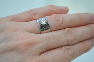 Anillo de Plata de Ley 925 con Circonita Natural, Anillo con Engaste de Garras, Joyería al por Mayor - Product Image 5