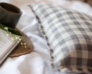 Fodera <span class=keywords><strong>per</strong></span> cuscino in lino naturale a quadri con cerniera, federa in lino a quadretti con frange, copricuscino in lino a plaid - Product Image 3